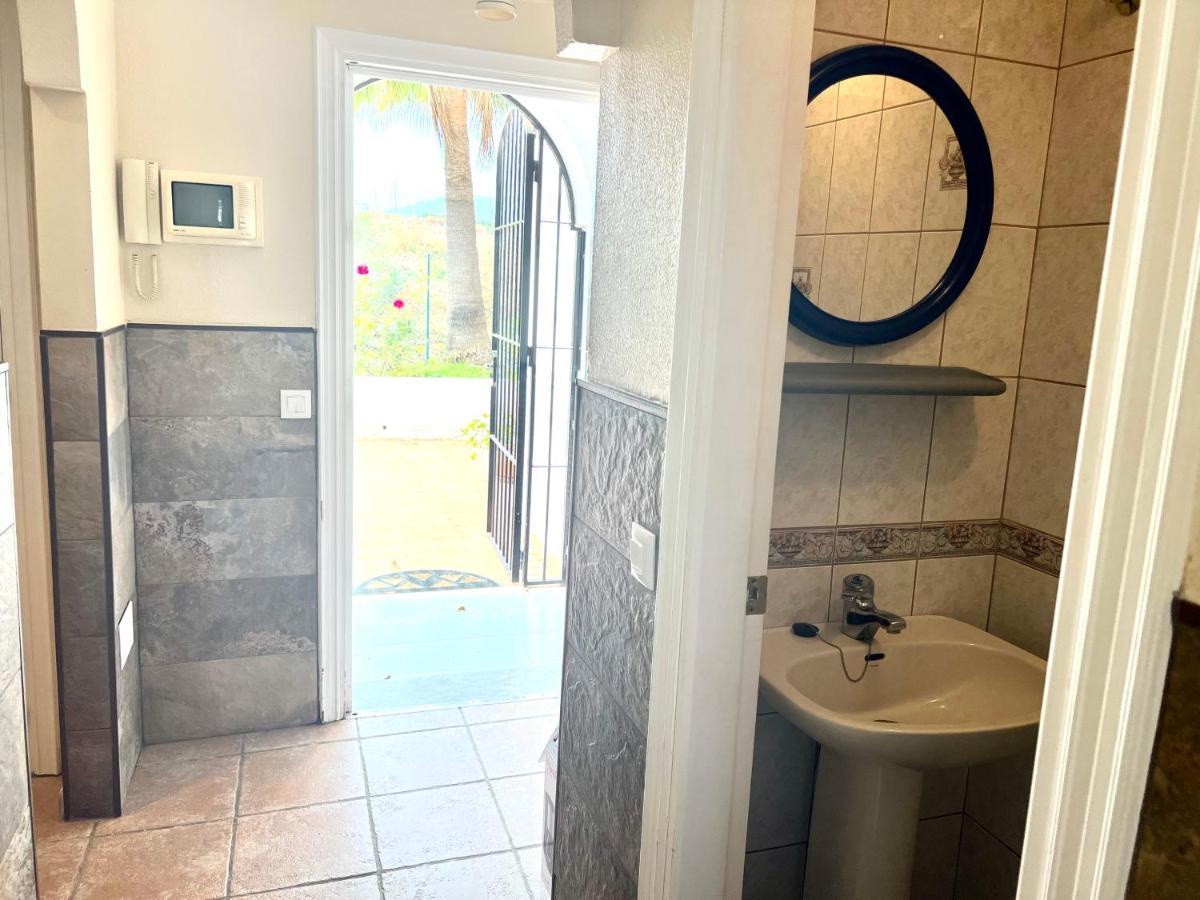 Fabulous Vacation In A 2 Bedroom Townhouse With 2 Terraces Overlooking The Sea, Suitable For 6 People 3 Swimming Pools Tennis And 200 Mts From The Sea El Faro エクステリア 写真