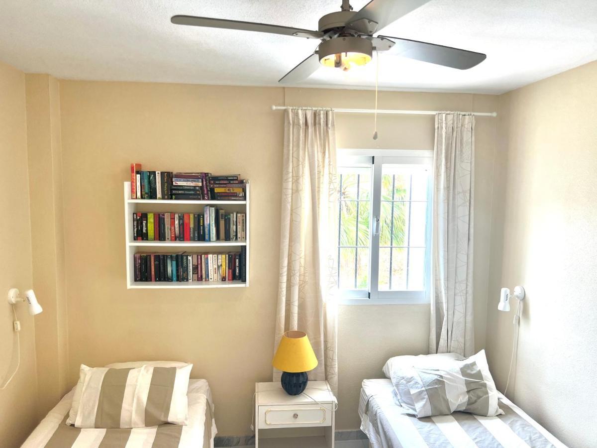 Fabulous Vacation In A 2 Bedroom Townhouse With 2 Terraces Overlooking The Sea, Suitable For 6 People 3 Swimming Pools Tennis And 200 Mts From The Sea El Faro エクステリア 写真
