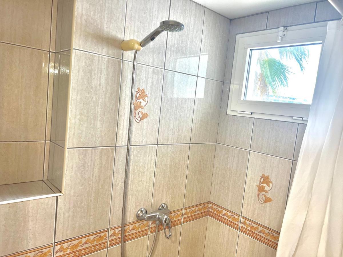 Fabulous Vacation In A 2 Bedroom Townhouse With 2 Terraces Overlooking The Sea, Suitable For 6 People 3 Swimming Pools Tennis And 200 Mts From The Sea El Faro エクステリア 写真