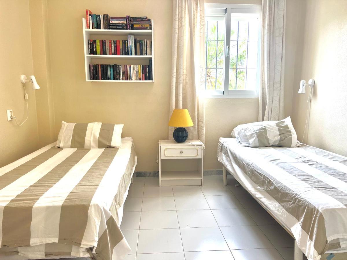 Fabulous Vacation In A 2 Bedroom Townhouse With 2 Terraces Overlooking The Sea, Suitable For 6 People 3 Swimming Pools Tennis And 200 Mts From The Sea El Faro エクステリア 写真